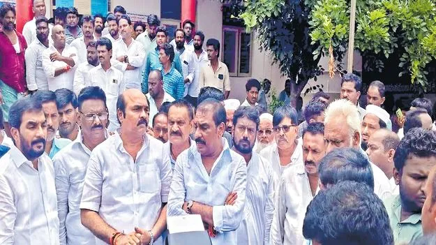 వైసీపీ హత్యాకాండ!