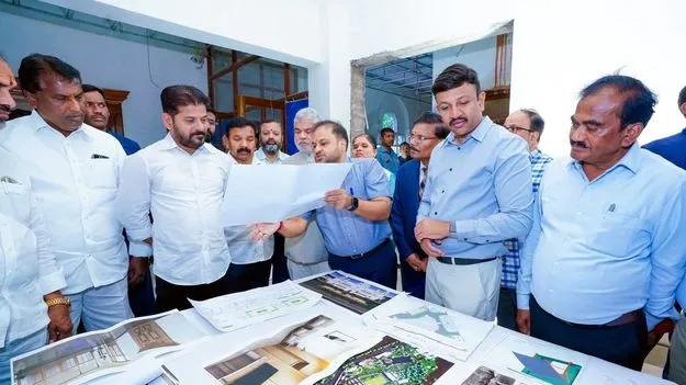 గ్లోబరీనా.. కేటీఆర్‌ బినామీ!