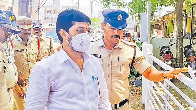 నోరు మెదపని అనంతబాబు! 