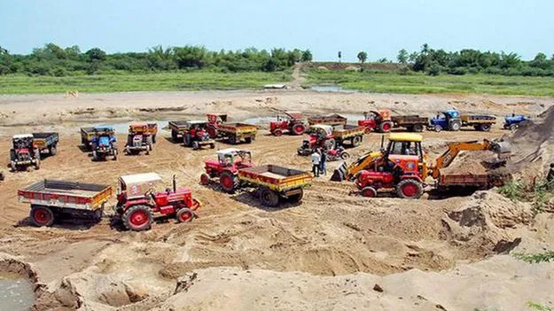 డమ్మీ కంపెనీలతో జగన్‌ ఇసుక దోపిడీ