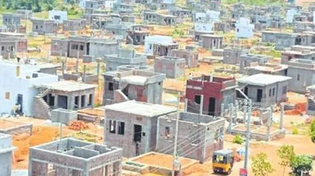 రాష్ట్రంలో అర్హులందరికీ ఇళ్లు: హౌసింగ్‌ బోర్డు చైర్మన్‌  