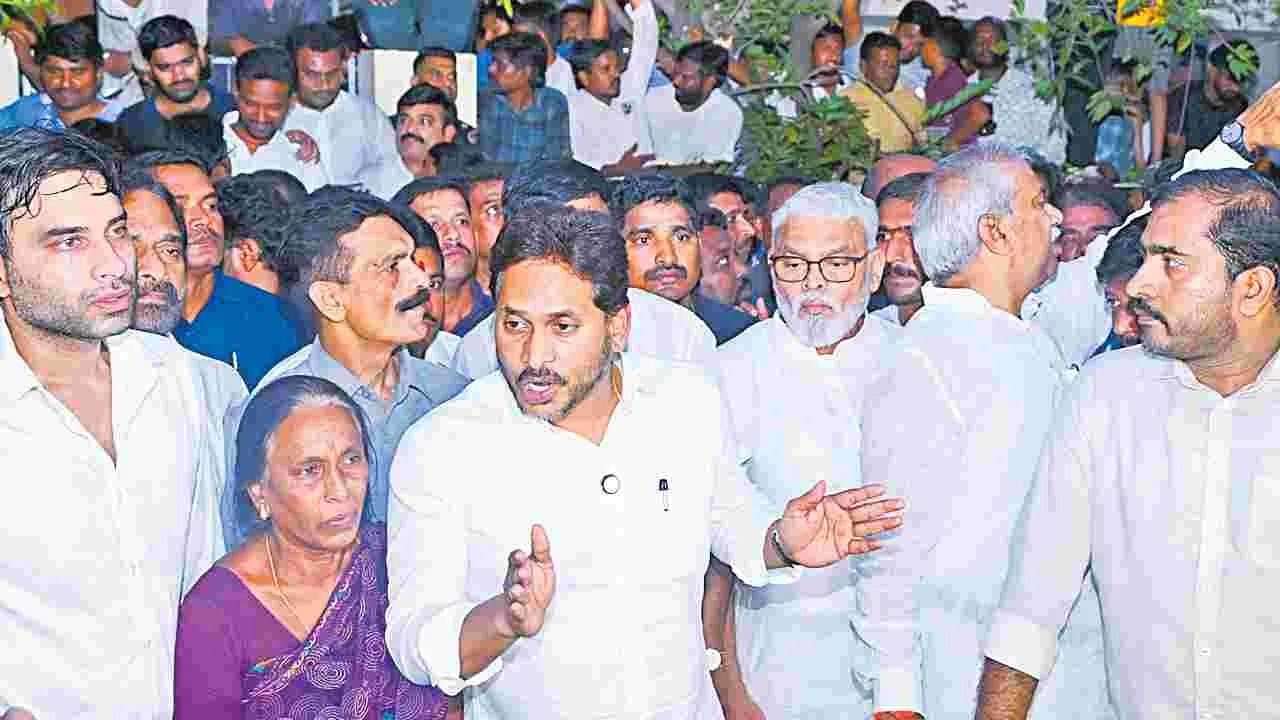 సాయికృష్ణ కేసును సీబీఐకి అప్పగించాలి!