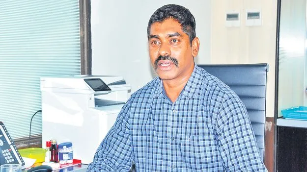 ఎవరి ఆదేశాలతో రఘురామను అరెస్టు చేశారు?