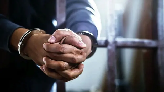 ఒంటరి మహిళలే టార్గెట్‌!