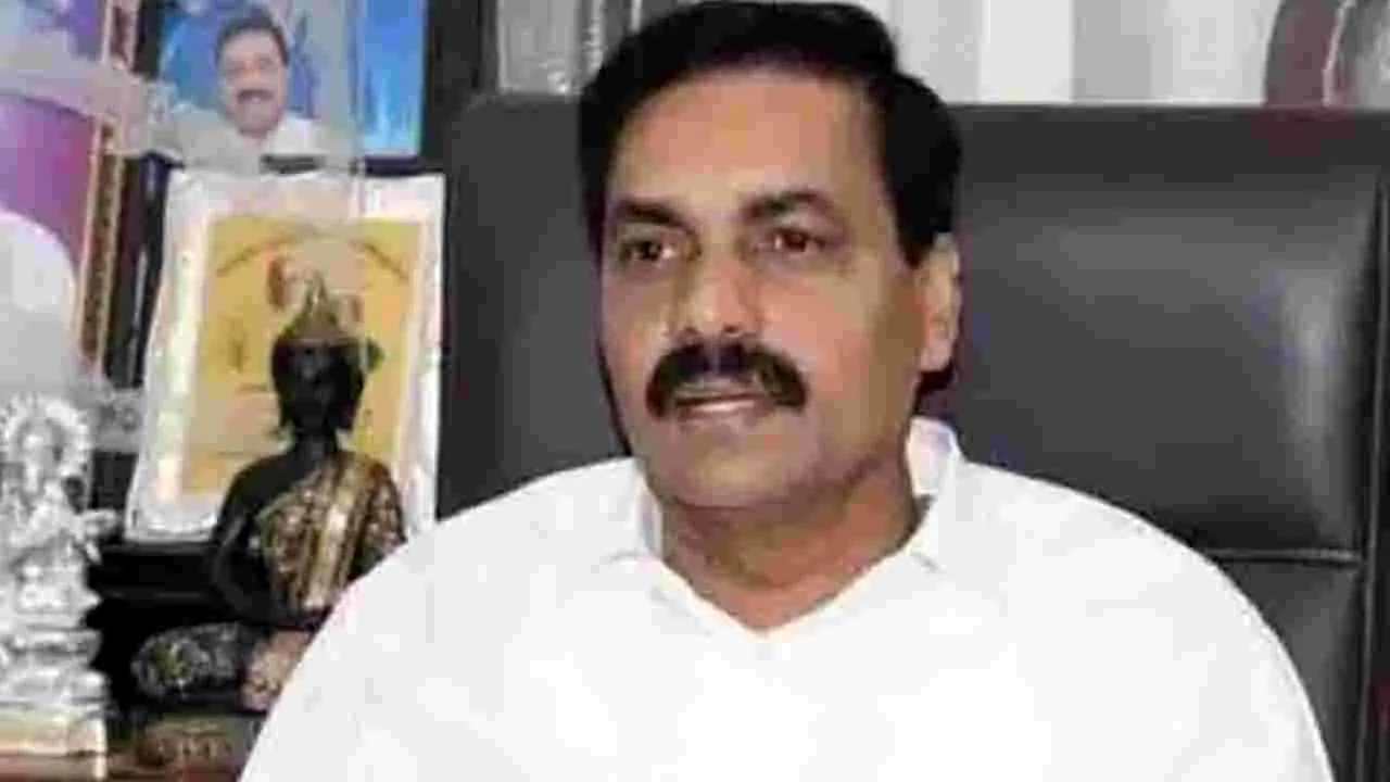 నకిలీ డాక్యుమెంట్ల కేసులో కాకాణికి చుక్కెదురు