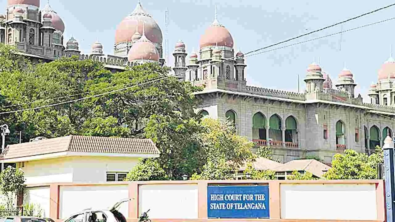 ఆగస్టు 15లోపు ఫస్టియర్‌ ఫీజులు