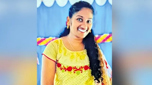 నా ఇన్సూరెన్స్‌ డబ్బుతో వైద్యం చేయించుకోండి