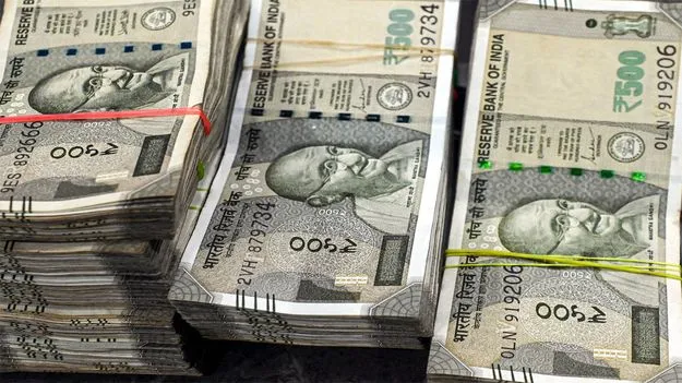 షేర్‌ మార్కెట్‌ పేరుతో రూ.85 లక్షలకు బురిడీ