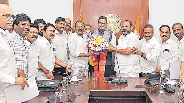 ఉద్యోగుల ఆరోగ్య పథకానికి సీజీహెచ్‌ఎస్ రేట్ల వర్తింపు 