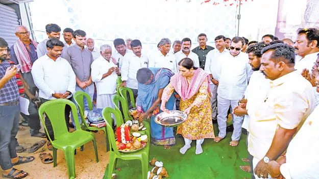 కడప 15వ డివిజన్‌లో రోడ్డు పనులకు శ్రీకారం