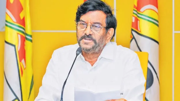 రాష్ట్రానికి రాజధాని ఉండటం జగన్‌కు ఇష్టం లేదు: సోమిరెడ్డి 
