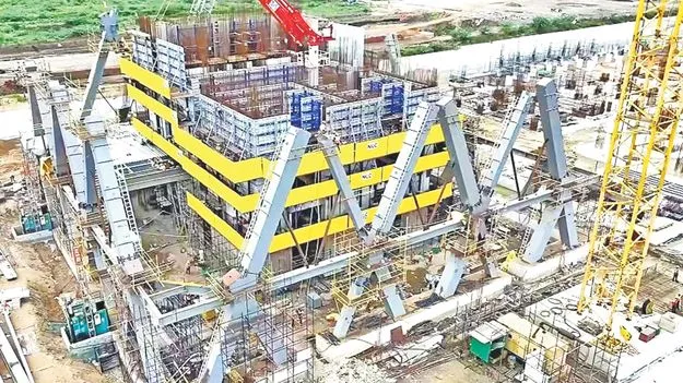చకచకా ఐకానిక్‌ సెక్రటేరియట్‌!