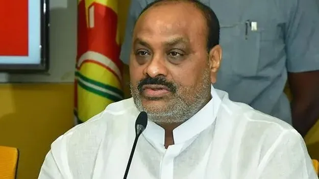 తప్పుడు మనుషులు.. తప్పుడు రాతలు