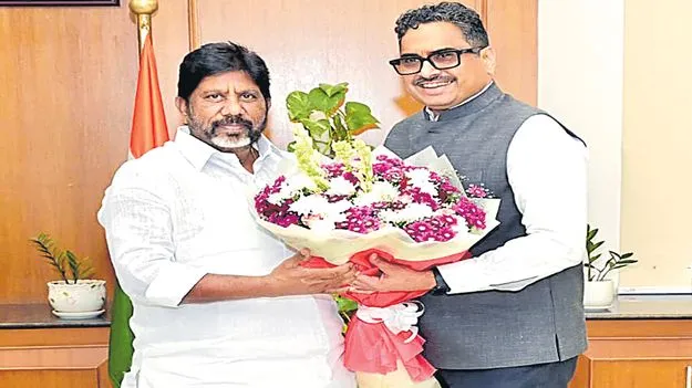 నిబద్ధతతో పనిచేయండి