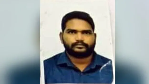 ఆంధ్ర మెడికల్‌ కాలేజీ పీజీ విద్యార్థి ఆత్మహత్య
