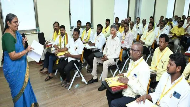 కార్యకర్తలే.. ప్రచారకర్తలు!