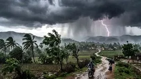 నేడు భారీ వర్షాలు