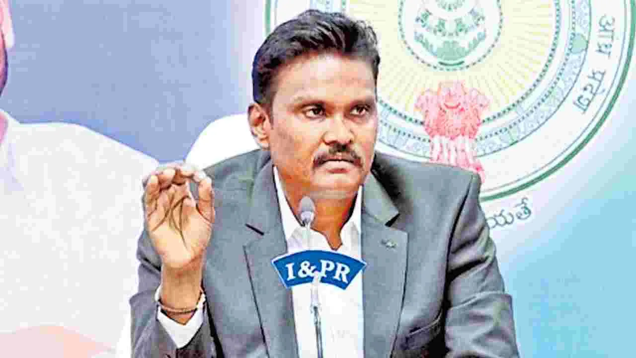 నా భర్త రిటైర్మెంట్‌ బెనిఫిట్స్‌ ఆపండి..!