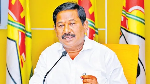మద్యనిషేధం అంటూ 3500 కోట్ల దోపిడీ: డోలా 