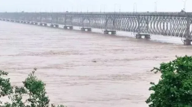గోదావరి వరద జలాలపై ఏపీకే సంపూర్ణ హక్కులు 