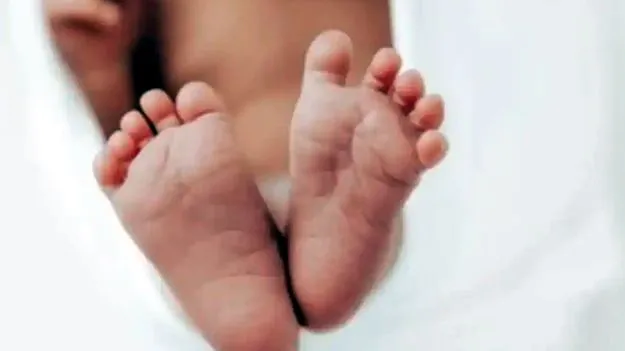 ఆరు రోజుల పసికందు అపహరణకు యత్నం