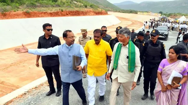 మీ భవిష్యత్తు నా బాధ్యత..