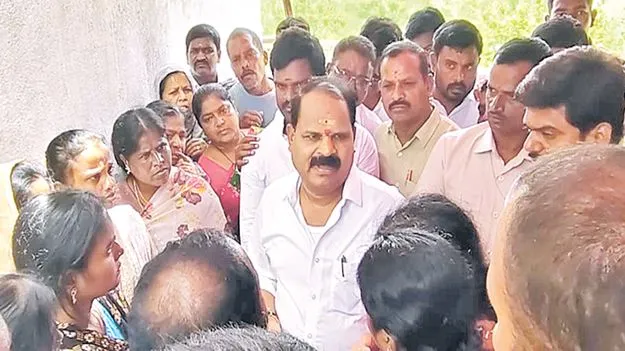 భయం గుప్పిట్లో షాబాద్‌
