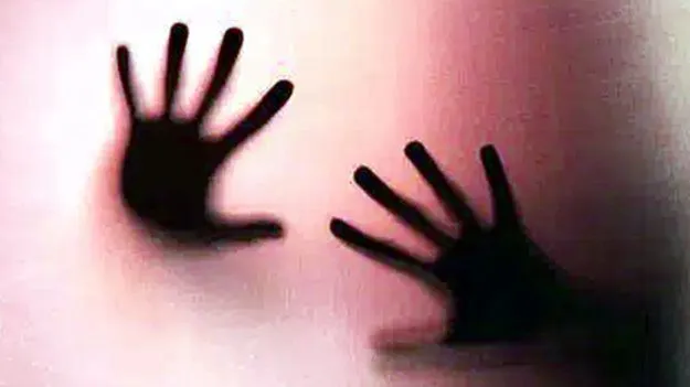 మద్యం మత్తులో వృద్ధురాలిపై బాలుడి అత్యాచారం