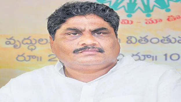 ‘ఆంధ్రజ్యోతి’ సంస్థలను మూయించేస్తాం