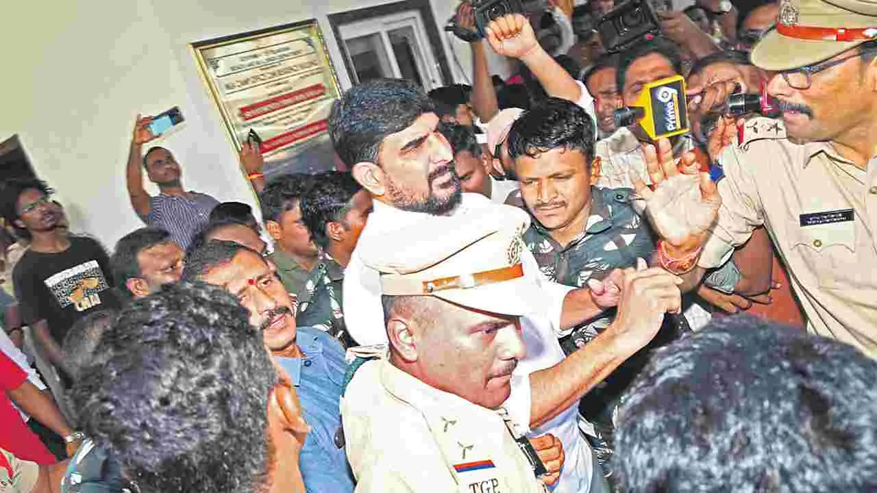 ఎమ్మెల్యే కౌశిక్‌రెడ్డిపై దాడికి బీజేపీ యత్నం