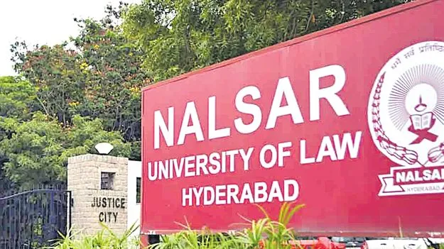 ముఖ్య అతిథిగా సుప్రీం సీజే వద్దు