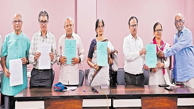 ఆ గ్రామాలను కదిలిస్తే హైదరాబాద్‌ నోట్లో మట్టే..