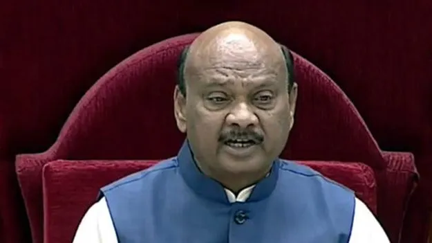 కాలు తొక్కడంతోనే అయ్యన్న కోప్పడ్డారు!