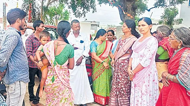 రూ. లక్షకు శిశు విక్రయం