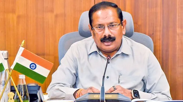 సీఎం ప్రత్యేక ప్రధాన కార్యదర్శి విజయానంద్‌కు అస్వస్థత