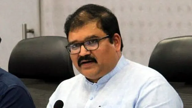 మావిగన్‌ ఓ నవ్వులాట: పట్టాభి