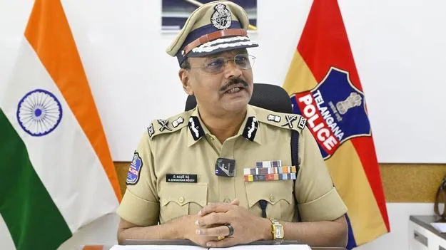 సలహాదారుగా శివధర్‌రెడ్డి నియామకం చెల్లదు 