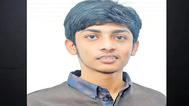 నీట్‌లో మెరిసిన తెలంగాణ విద్యార్థులు