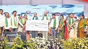 బీఆర్‌ఎస్‌ వాళ్లే బట్టేబాజ్‌గాళ్లు!
