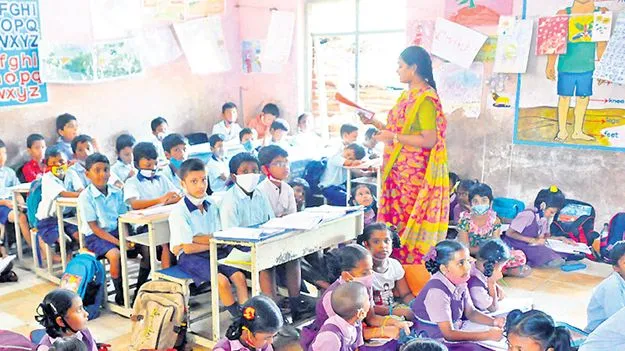 పారదర్శకంగా డీఎస్సీ పోస్టుల భర్తీ
