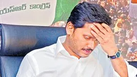 జగన్‌ పీఏ అక్రమ సొమ్ము విదేశాలకు?