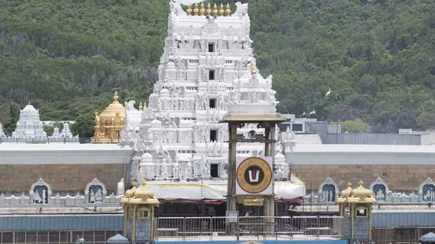 టీటీడీలో పెరుగుతున్న రద్దయిన నోట్ల నిల్వలు