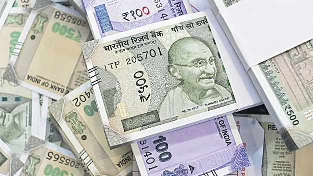 చర్చి పాస్టర్‌ ఇంట్లో 2.27 కోట్లు