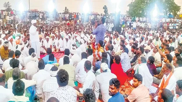 బోట్ల మాయంపై వాడీవేడి చర్చ!