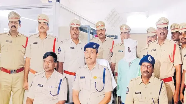 ‘అమరావతి అగ్గి’ ఘటనలో రిమాండ్‌కు సెక్యూరిటీ గార్డు