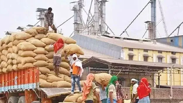 మిల్లర్ల సంఘం నాయకత్వంపై చర్చ 