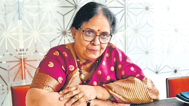 సంస్కృతాంధ్ర పరిశోధకురాలు శొంఠి శారదాపూర్ణ కన్నుమూత