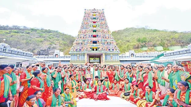 అమ్మ దయతోనే అమరావతికి చట్టబద్ధత