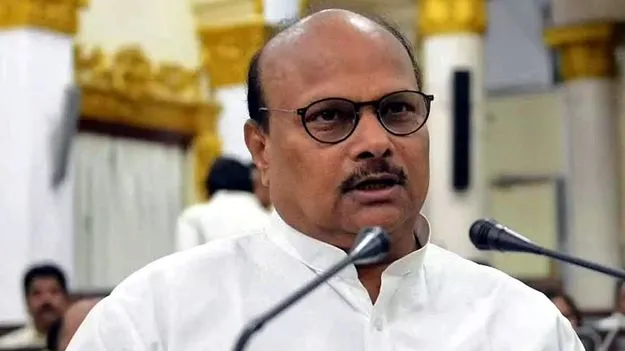 విధ్వంసం, అహంకారం జగన్‌ నైజం: యనమల