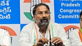 కొండా సురేఖపైన కుట్ర చేయాల్సిన ఎవరికి అవసరం లేదు: మంత్రి శ్రీహరి